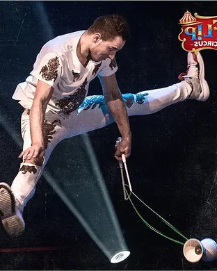 Flip Circus St. Louis