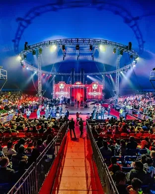 Garden Bros Nuclear Circus Saint Charles